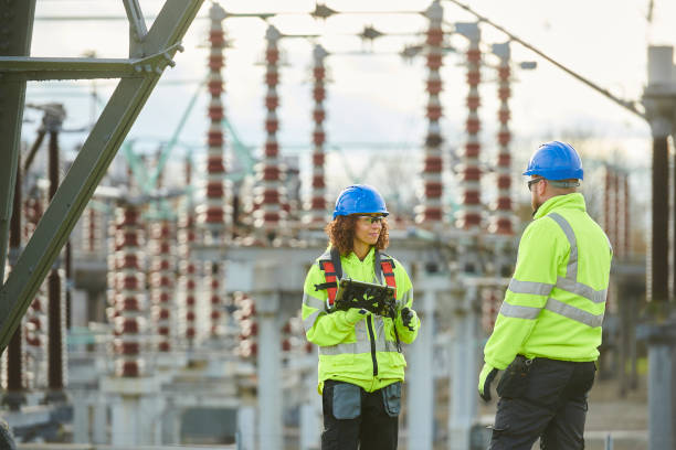 Best Licensed Electrician  in Linn, MO